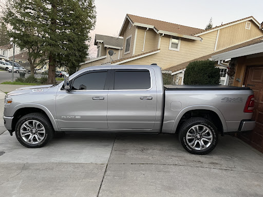 Jeep Dealer «Hoblit Chrysler Jeep Dodge, Inc.», reviews and photos, 333 Main St, Woodland, CA 95695, USA