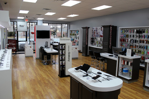Cell Phone Store «Verizon Wireless and FiOS Retailer- Im Wireless - Andover», reviews and photos, 77 Main St, Andover, MA 01810, USA