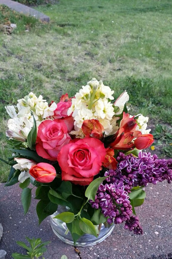 Florist «BLOOMING DESIGNS BY MICHELLE», reviews and photos, 6634 Upper 28th St N, Oakdale, MN 55128, USA