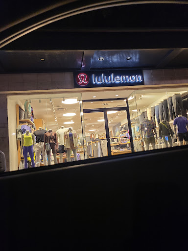Sportswear Store «lululemon», reviews and photos, 200 N Park Ave, Winter Park, FL 32789, USA