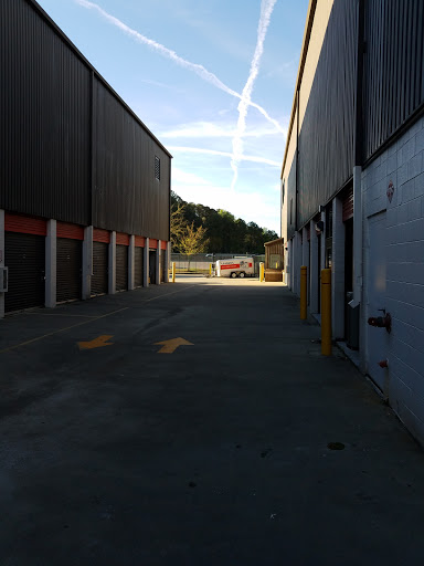 RV Storage Facility «U-Haul Moving & Storage at Clairmont Rd», reviews and photos, 2885 Clairmont Rd, Atlanta, GA 30329, USA