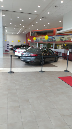 Car Dealer «Colonial Toyota», reviews and photos, 550 George Washington Hwy, Smithfield, RI 02917, USA