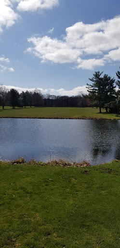 Golf Course «Loyal Oak Golf Course», reviews and photos, 2909 S Cleveland Massillon Rd, Norton, OH 44203, USA