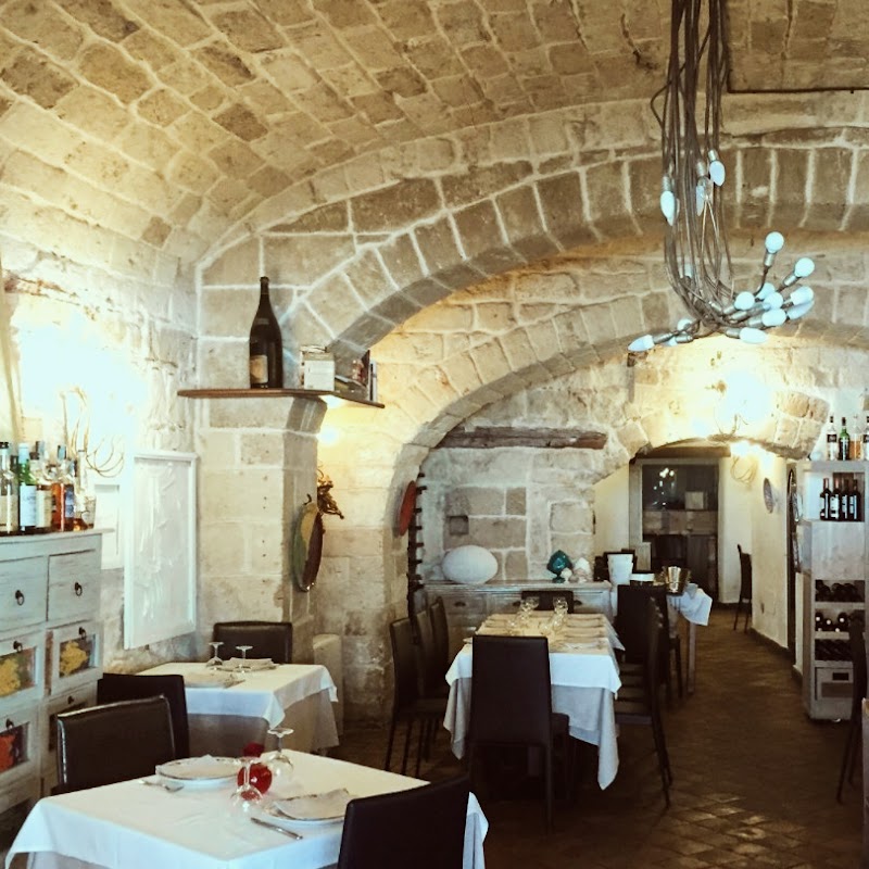 La Cecchina - Ristorante di cucina italiana, gourmet, pugliese, miglior pesce e carne locale. Ambiente romantico e intimo