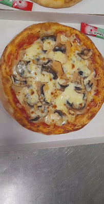 Pizza du Pizzeria STELLA PIZZA à Hettange-Grande - n°15