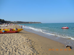 Photo de Uchkuevka beach - endroit populaire parmi les connaisseurs de la détente