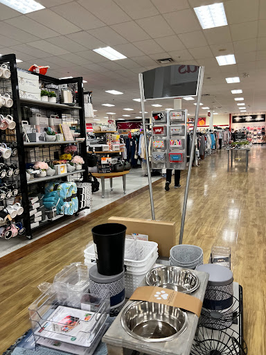 Department Store «T.J. Maxx & HomeGoods», reviews and photos, 103 S Mt Juliet Rd #610, Mt Juliet, TN 37122, USA