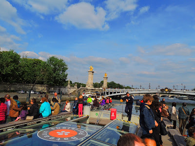 Bateaux Parisiens à Paris