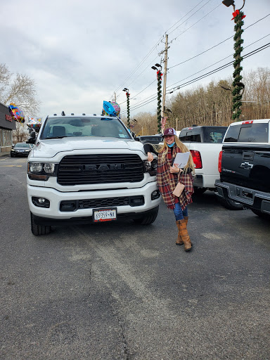 Used Car Dealer «Dutchess Chrysler Jeep Dodge», reviews and photos, 2285 South Rd, Poughkeepsie, NY 12601, USA