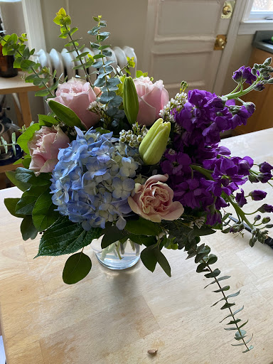 Florist «Chevy Chase Florist», reviews and photos, 5415 Friendship Blvd, Chevy Chase, MD 20815, USA