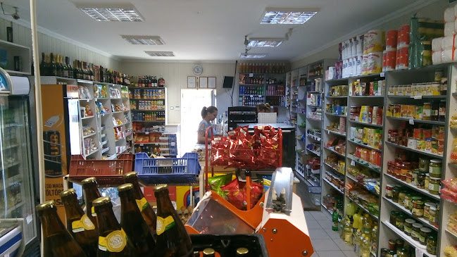 Opinii despre Mini Élelmiszer és Vegyesbolt în Hajdúböszörmény - Élelmiszerüzlet