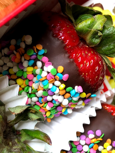 Gift Shop «Edible Arrangements», reviews and photos, 777 Grand Ave Suite 102, San Rafael, CA 94901, USA