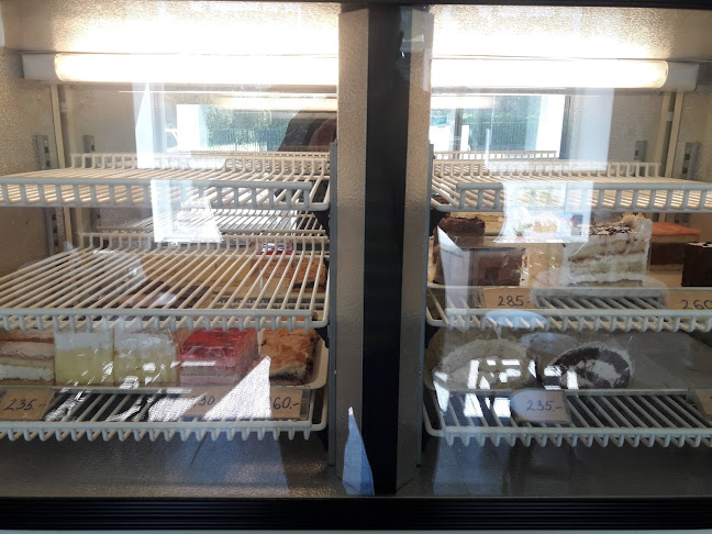 Opinii despre Gyöngyvirág Cukrászda în Berhida - Fagylaltozó