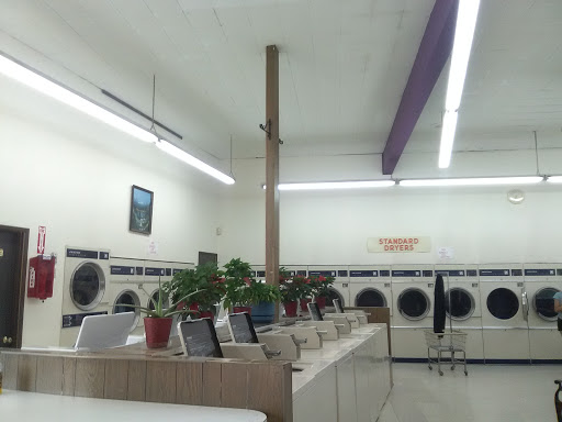 43 & K Cleaners & Laundromat