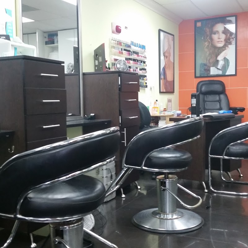 Studio-C Salon (Beauty Salon & Nail Salon) Estilista Carlos