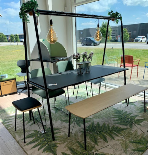 Telefonnummer for KontorMøbler.dk