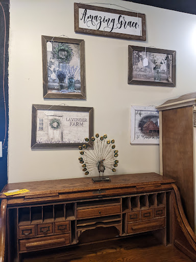 Furniture Store «Furniture4U of Lititz», reviews and photos, 243 S Broad St, Lititz, PA 17543, USA