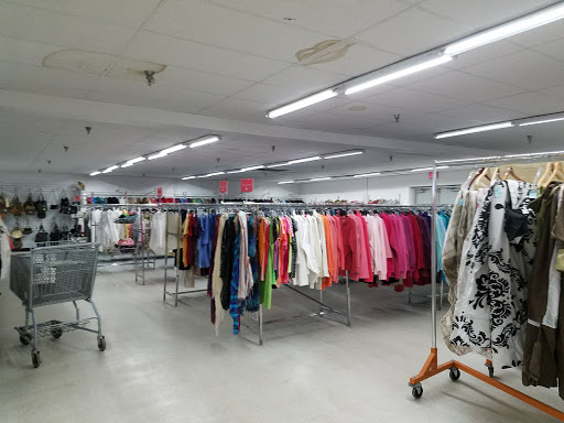 Thrift Store «The Salvation Army Family Stores», reviews and photos, 2230 N Dort Hwy, Flint, MI 48506, USA