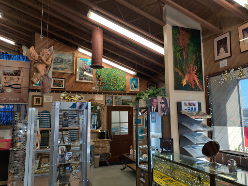 Sunglasses Store «Sixty-Minute Spectacles», reviews and photos, 10612 Los Alamitos Blvd, Los Alamitos, CA 90720, USA