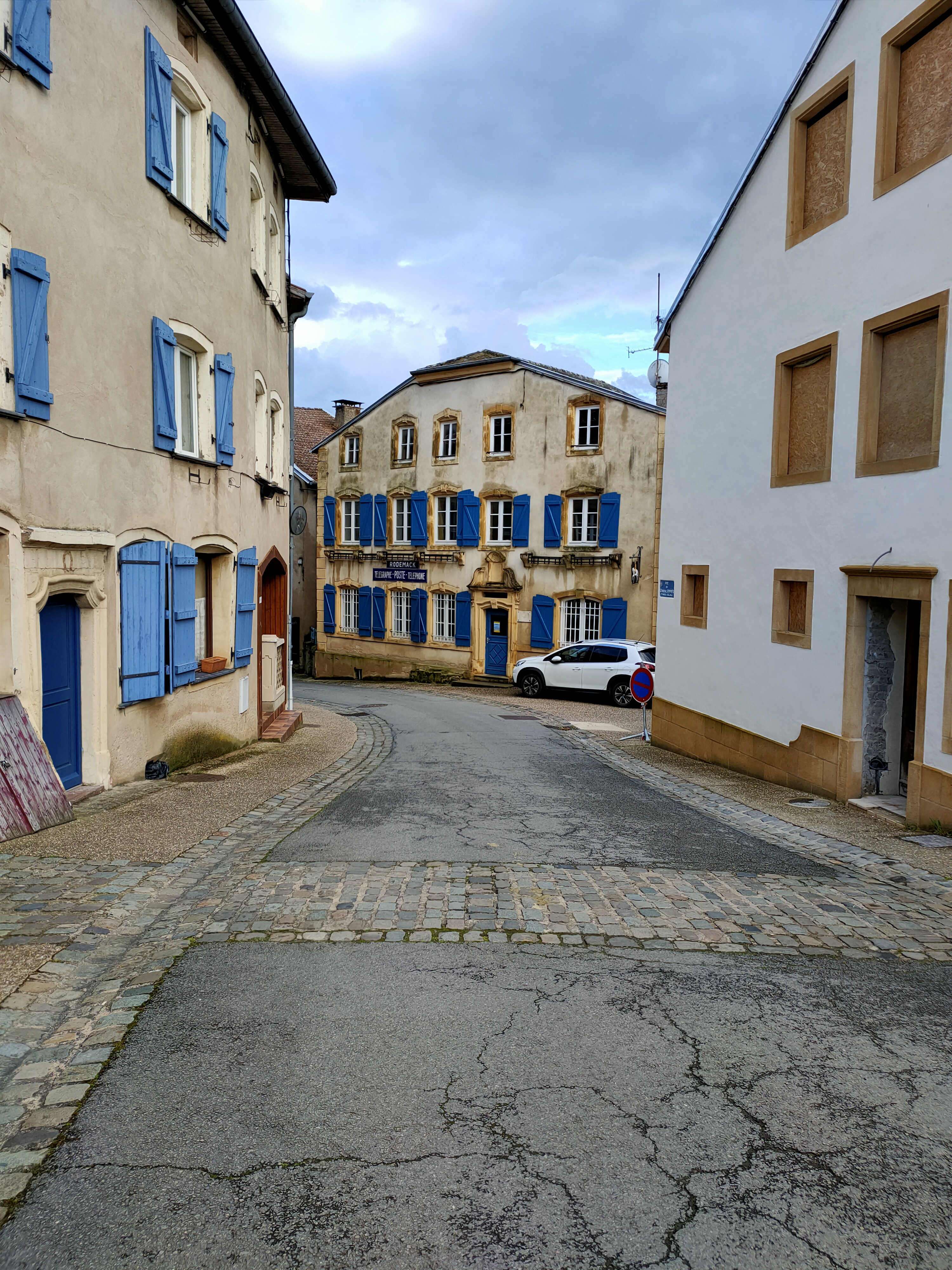Photo n° 5 de l'avis de Tchov. fait le 28/04/2023 à 22:31
