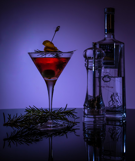 Tumbler - Wine & Cocktail bar