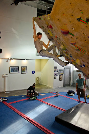Rock Climbing Gym «Sacramento Pipeworks Climbing and Fitness», reviews and photos, 116 N 16th St, Sacramento, CA 95814, USA