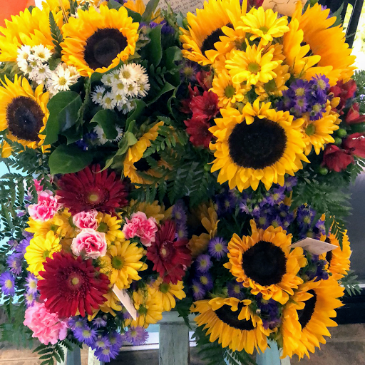 Florist «Beachwood Florist», reviews and photos, 325 New Haven Ave, Milford, CT 06460, USA