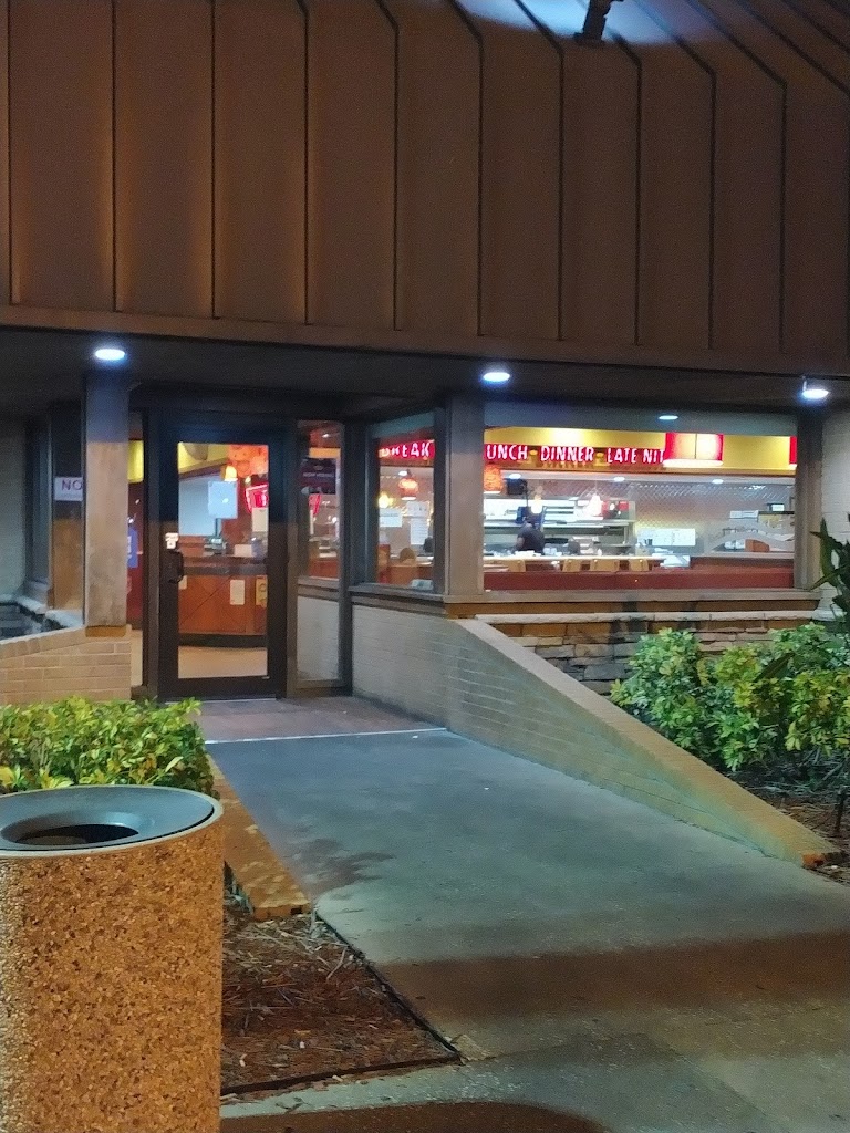 Denny's 33714