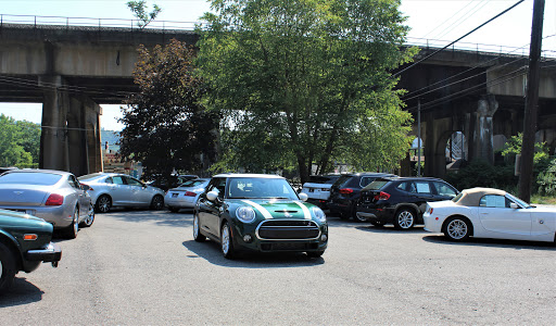 Used Car Dealer «Cutuly Auto Sales», reviews and photos, 1002 Becks Run Rd, Pittsburgh, PA 15210, USA