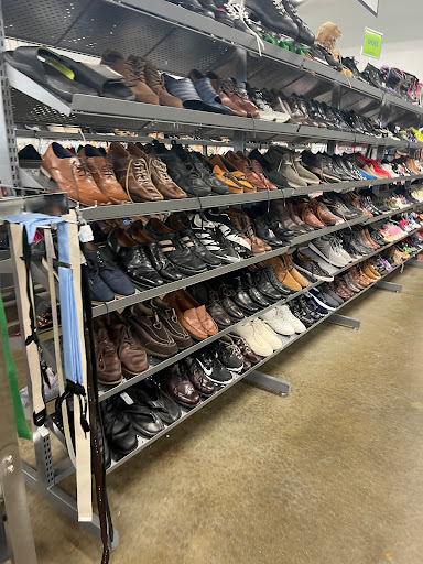 Thrift Store «Goodwill Retail Store of Springfield – Battlefield», reviews and photos, 3151 S Kansas Expy, Springfield, MO 65807, USA