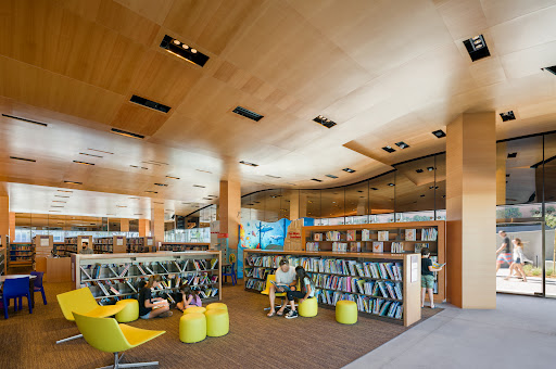 Manhattan Beach Library image