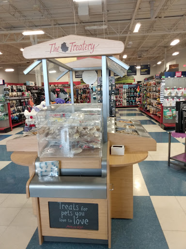 Pet Supply Store «Petco Animal Supplies», reviews and photos, 1231 Crossing Meadows Dr, Onalaska, WI 54650, USA
