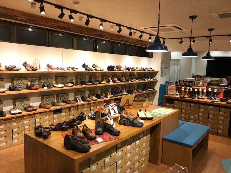 RegettaCanoe（リゲッタカヌー）中崎町店