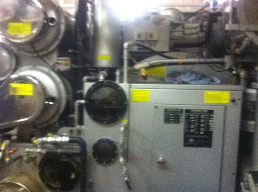 Dry Cleaner «Carwood dry Cleaners», reviews and photos, 4160 Woodruff Ave, Lakewood, CA 90713, USA