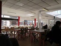 Atmosphère du Cafétéria Restaurant Universitaire Belle Beille à Angers - n°1