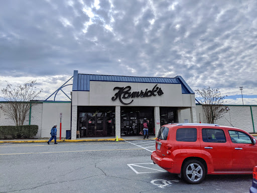 Shopping Mall «Marketplace Mall», reviews and photos, 2101 Peters Creek Pkwy, Winston-Salem, NC 27127, USA