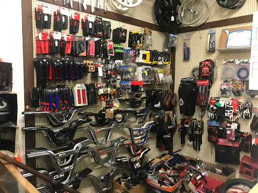 Bicycle Store «Burbank Bike Shop», reviews and photos, 4400 W Victory Blvd, Burbank, CA 91505, USA