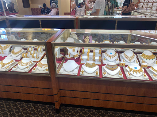 Jewelry Store «Malani Jewelers, Dallas (TX) - 22Kt Gold & Diamond Jewelry», reviews and photos, 300 S Central Expy, Richardson, TX 75080, USA