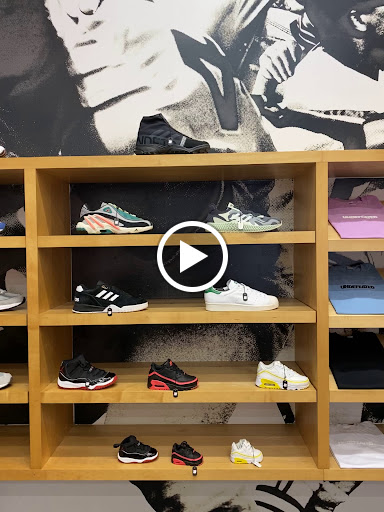 Shoe Store «Undefeated Santa Monica», reviews and photos, 2654 Main St # B, Santa Monica, CA 90405, USA