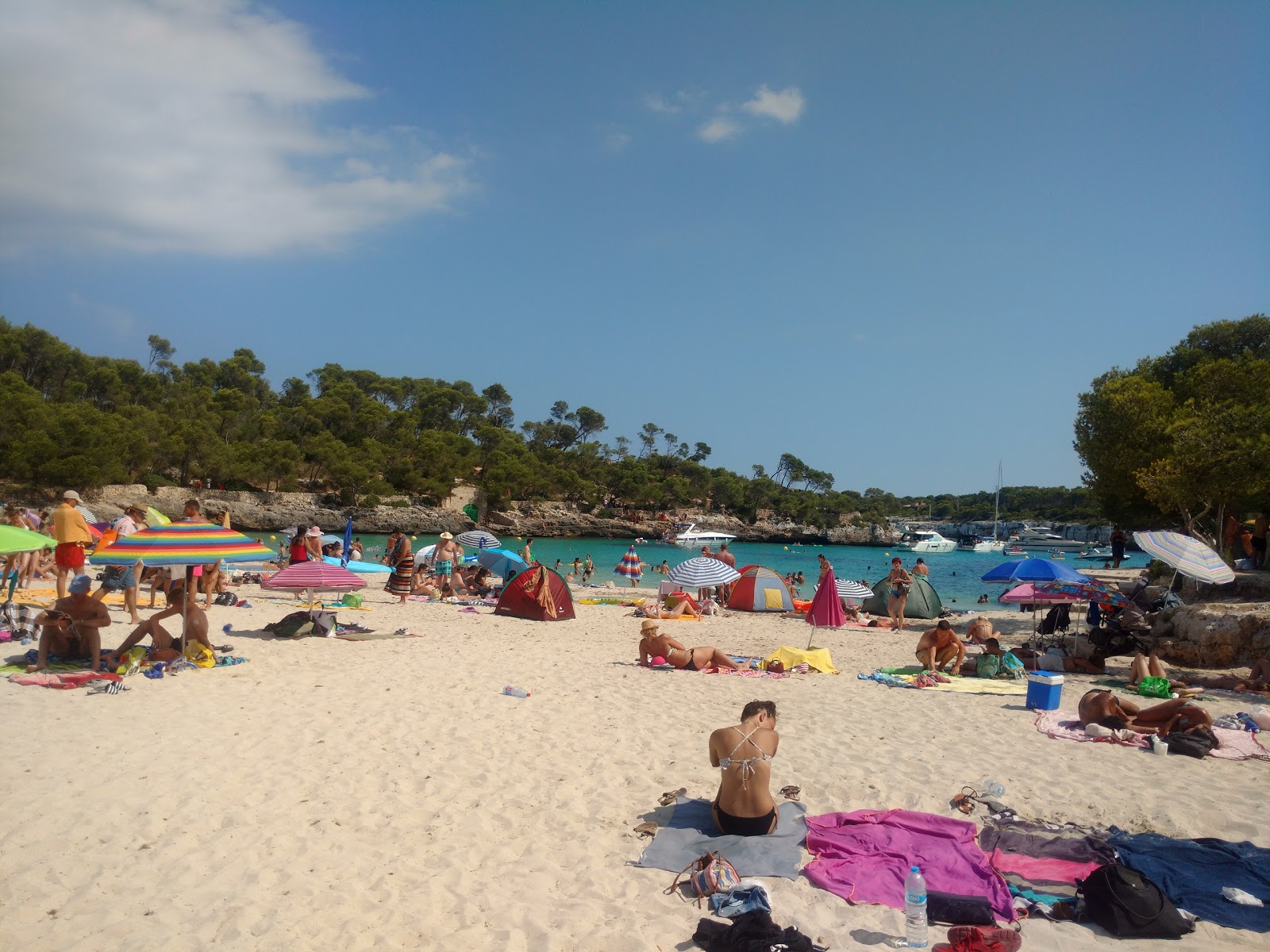 Photo de Plage de Cala Mondrago et ses beaux paysages