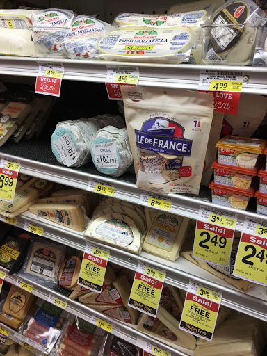 Grocery Store «Jewel-Osco», reviews and photos, 819 S Elmhurst Rd, Des Plaines, IL 60016, USA