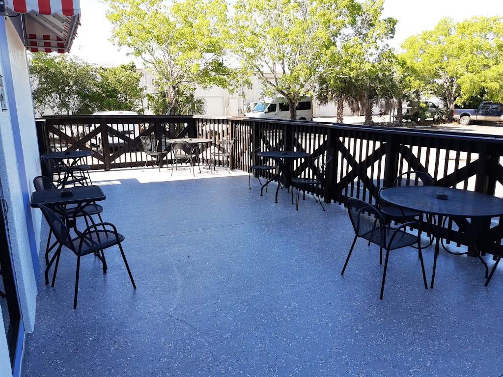 Dogtooth Sports and Music Bar 34109