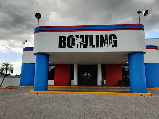 Bowling Alley «Pin Street At Fort Myers», reviews and photos, 4140 Fowler St, Fort Myers, FL 33901, USA