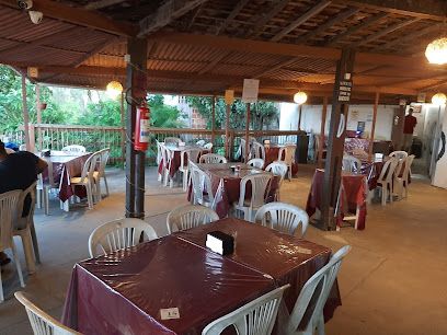 O Mirante Serra Negra, Bar e Restaurante - Vizinho ao Polo cultural, Estr. Serra Negra, Bezerros - PE, 55660-000