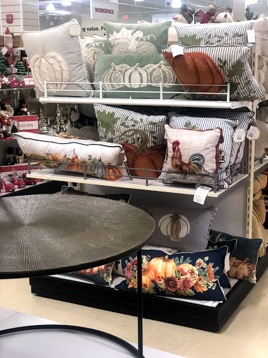 Department Store «HomeGoods», reviews and photos, 162 Everett Ave, Chelsea, MA 02150, USA