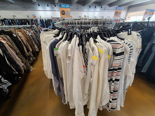 Thrift Store «Goodwill Store», reviews and photos, 23740 El Toro Rd e, Lake Forest, CA 92630, USA