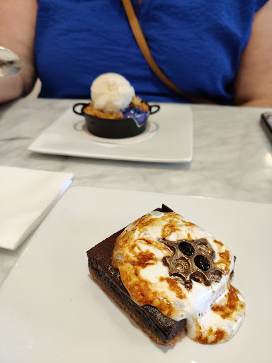 Dessert Shop «Sucré», reviews and photos, 3025 Magazine St, New Orleans, LA 70115, USA