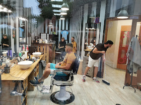 Barbershop Fati