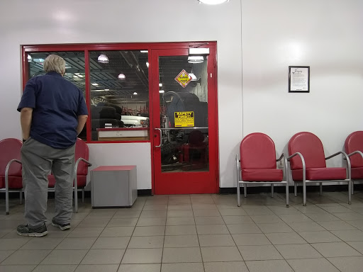 Tire Shop «Discount Tire Store - Plymouth, MN», reviews and photos, 1655 Annapolis Ln N, Plymouth, MN 55441, USA