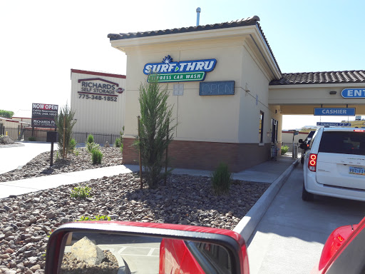 Surf Thru Express Car Wash en Sparks
